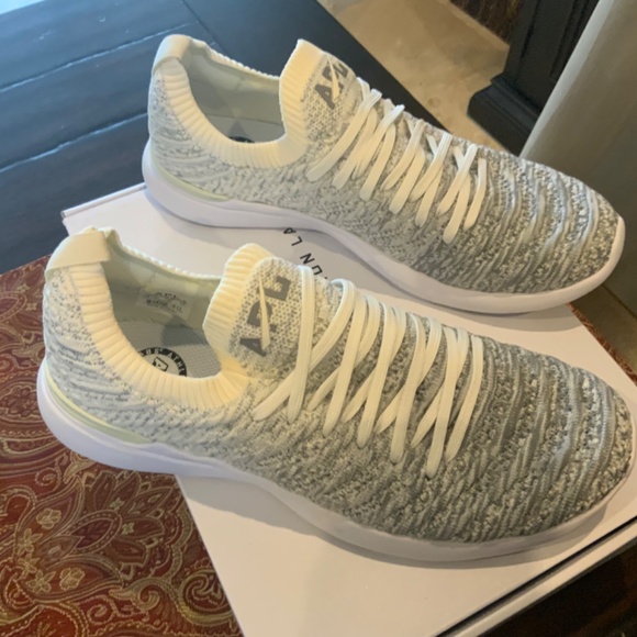 APL: Athletic Propulsion Labs Women's Techloom Wave,size 7.5,MSRP$245, BNIB - Picture 3 of 9